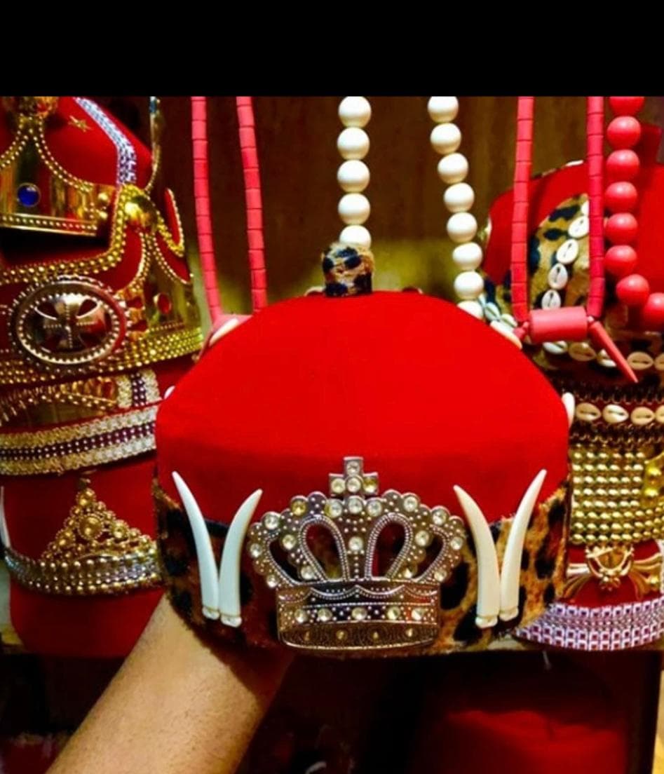 Chapeaux Royaux - Image 3